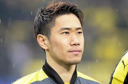 两位主创与同学们热烈交流，介绍了自己的角色并分享了幕后故事